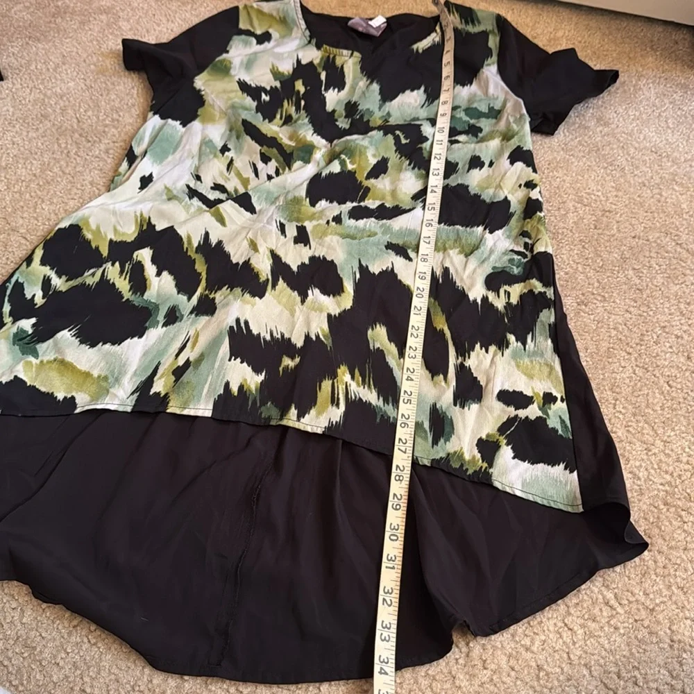 Pattern Tunic - Size Medium - Picture 11 of 11